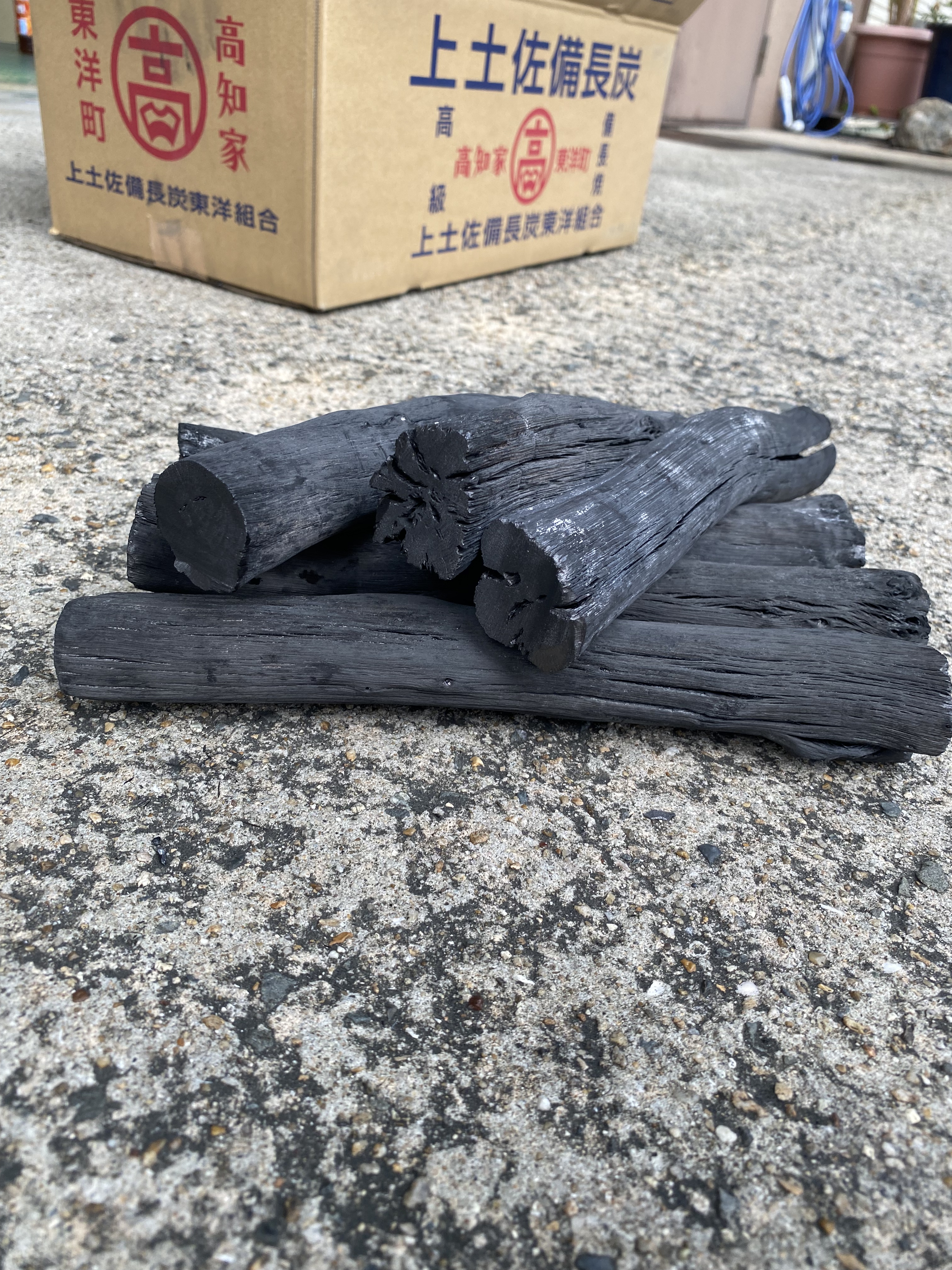 上土佐備長炭 馬目 丸小