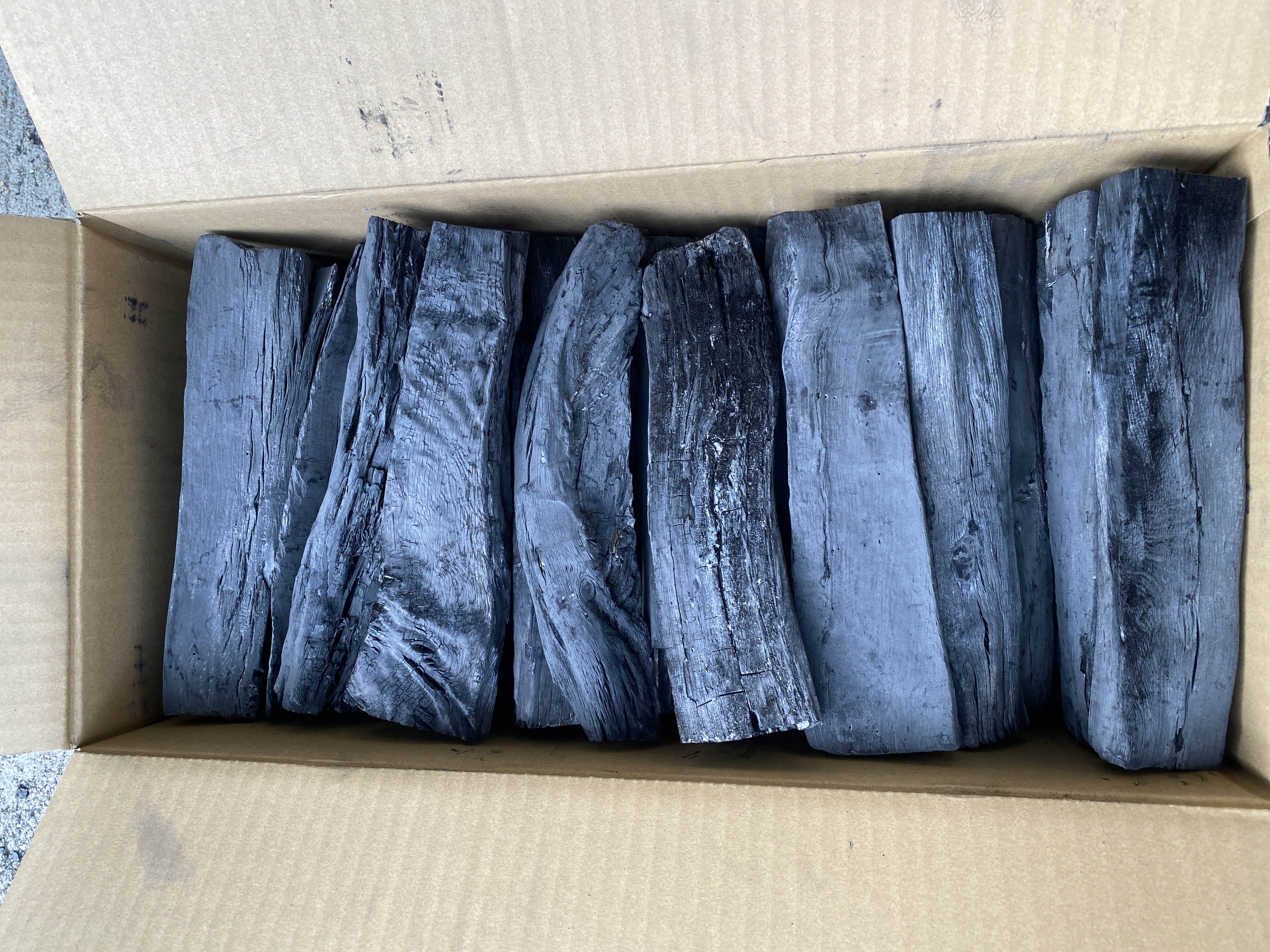 上土佐備長炭 馬目 割