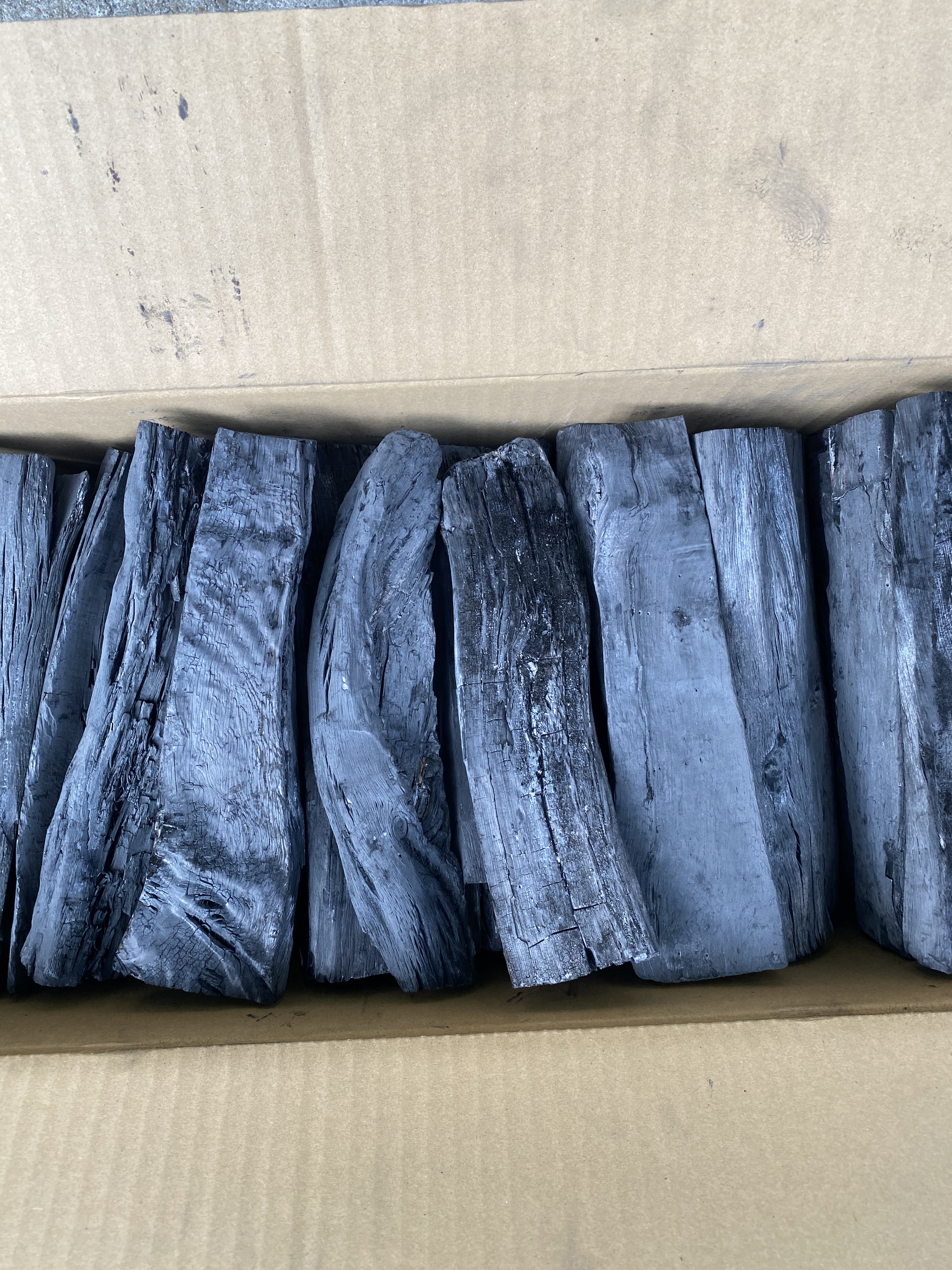 上土佐備長炭 馬目 割