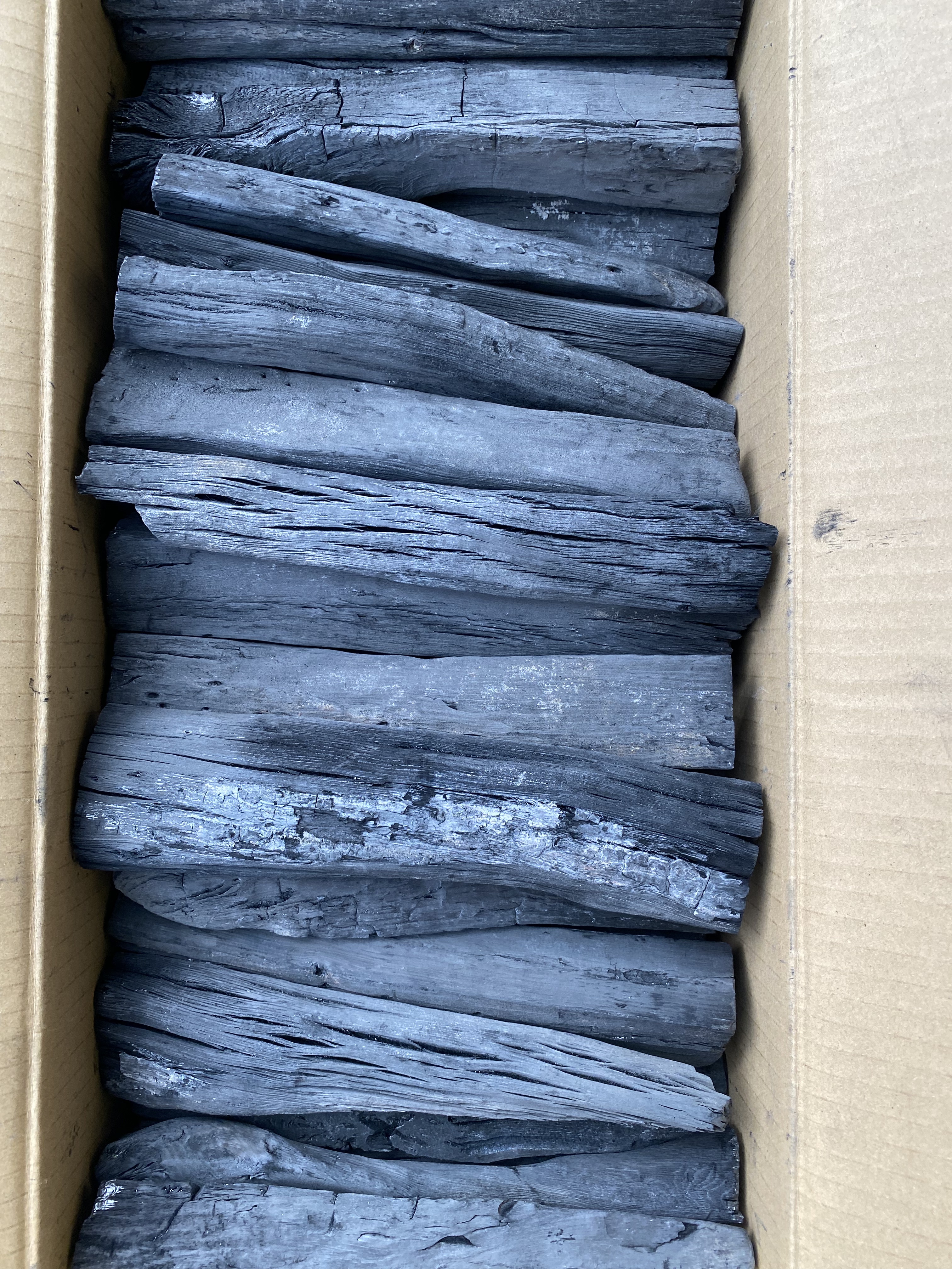 上土佐備長炭 馬目 割小