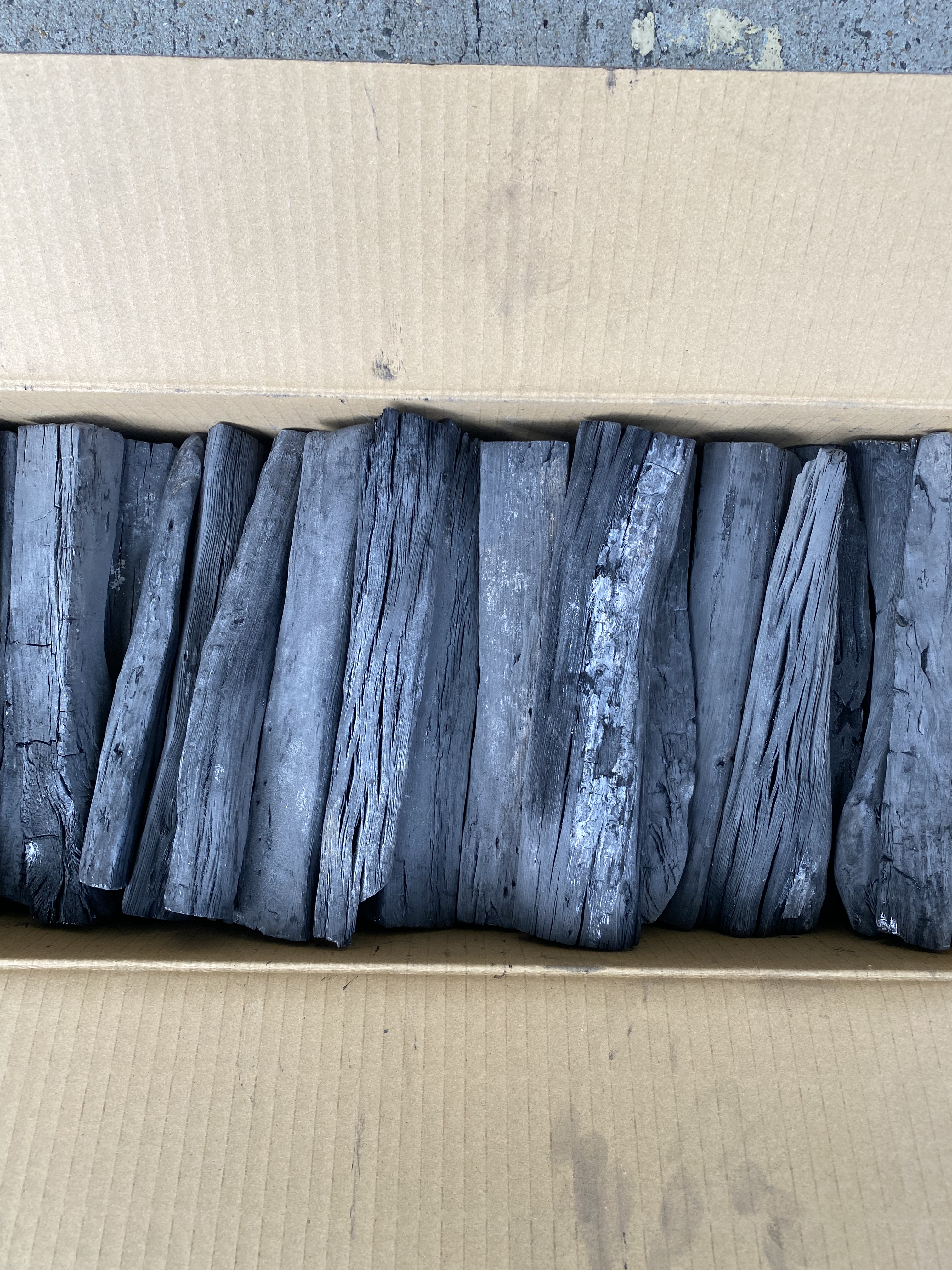 上土佐備長炭 馬目 割小