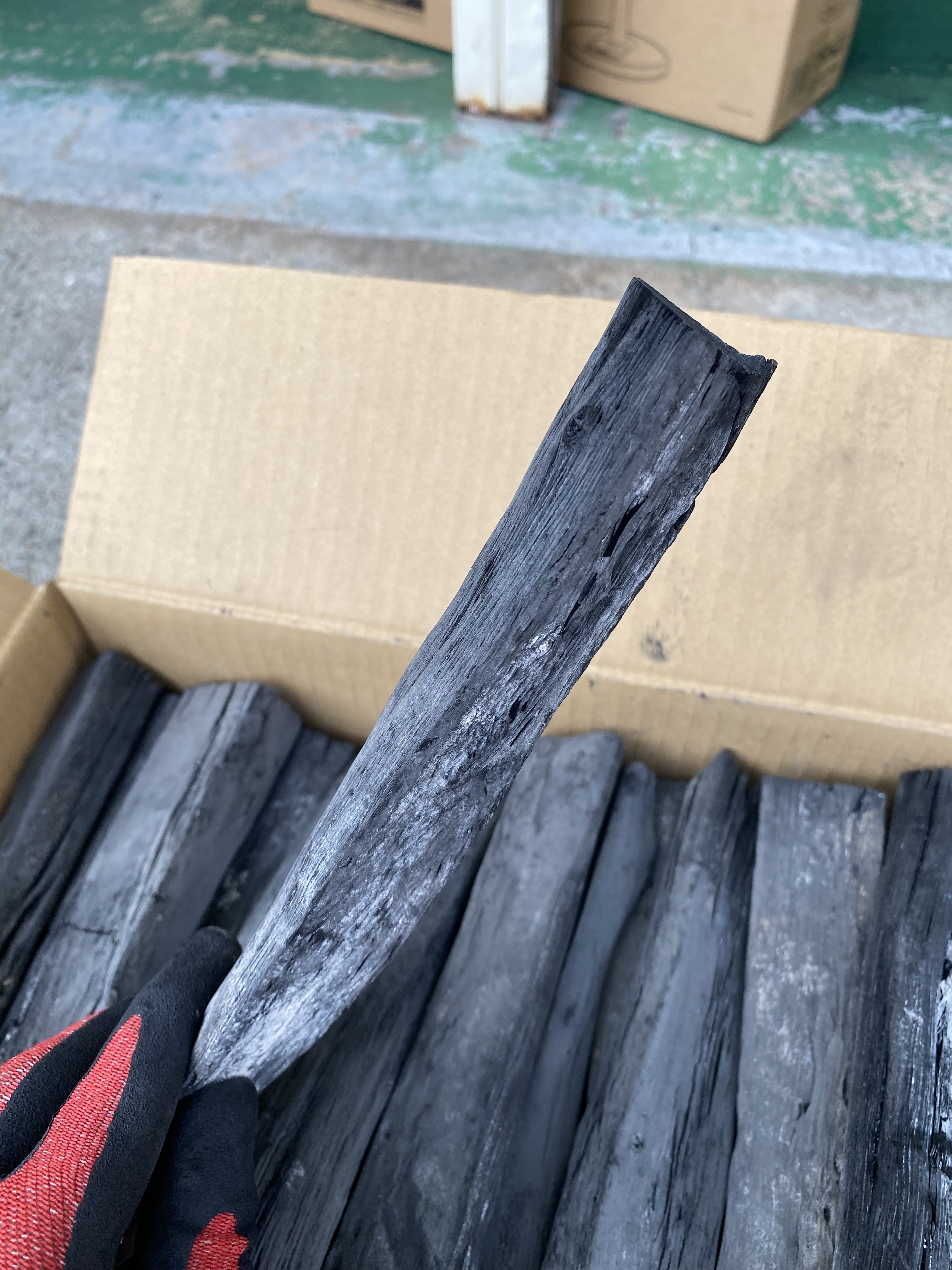 上土佐備長炭 馬目 割小